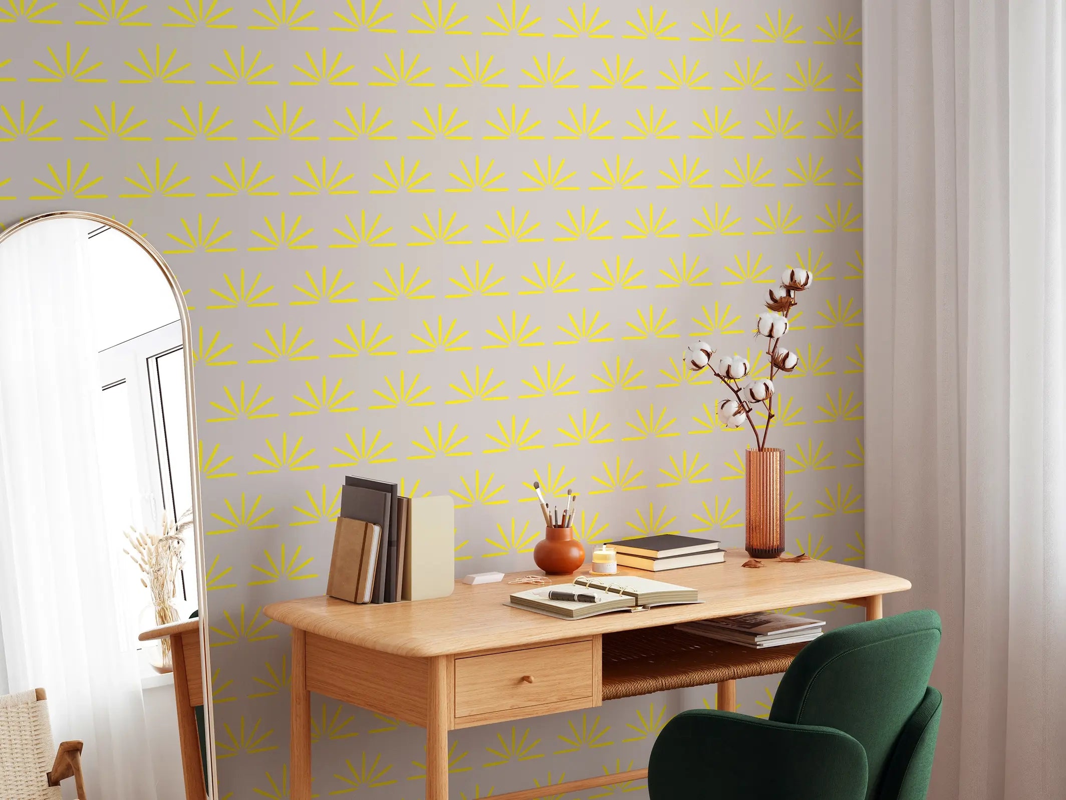 Papier peint graphique - Jeanne - Sable chaud & Jaune impérial dans une chambre derrière une console