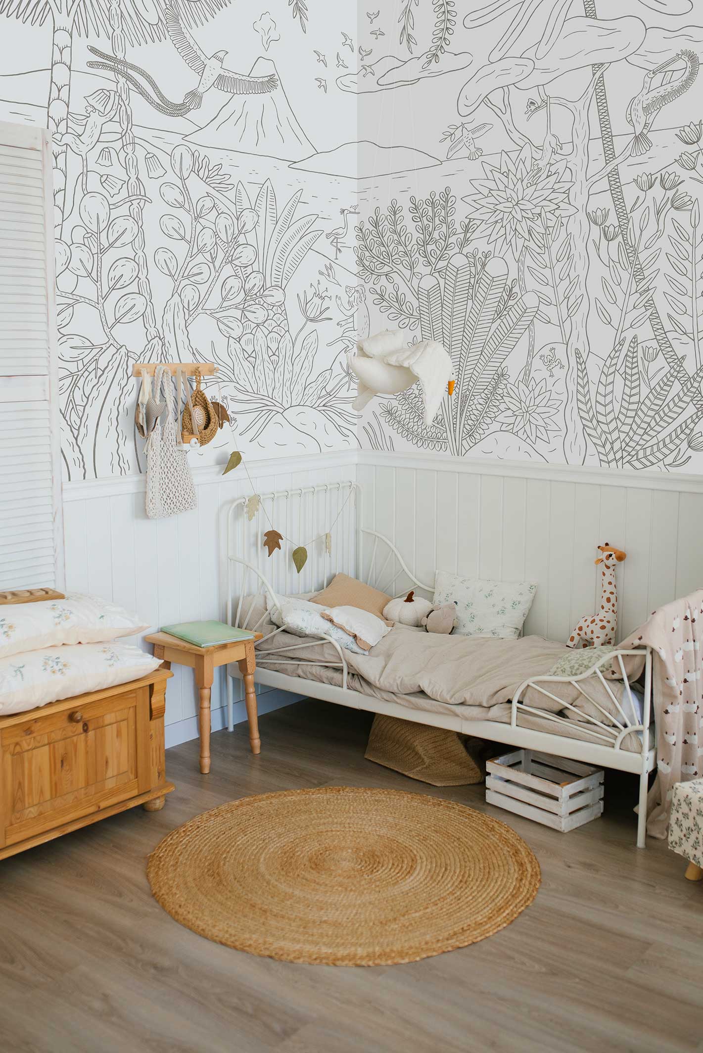 Papier peint panoramique enfants grisaille Maravilhas - Maison Bonami - dans une chambre d'enfant