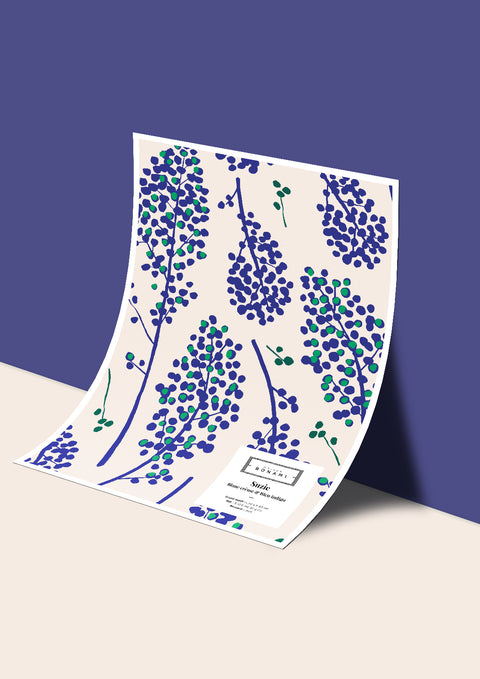 Échantillon papier peint Suzie - Blanc crème & Bleu indigo